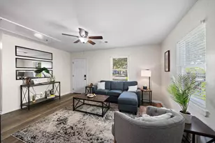 3330 Ave O 1/2, Galveston, TX 77550 - Photo 4