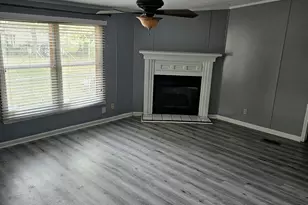 1610 Texas St, Alvin, TX 77511 - Photo 18