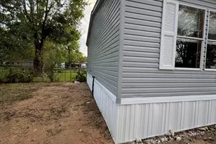 1610 Texas St, Alvin, TX 77511 - Photo 6