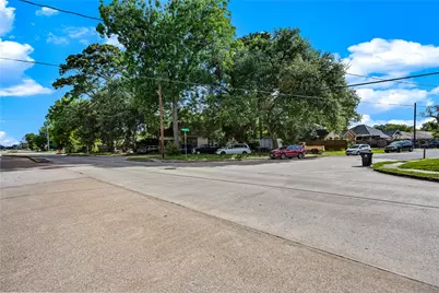 9016 Fulton Street, Houston, TX 77022 - Photo 4