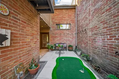 262 Sugarberry Circle, Houston, TX 77024 - Photo 4