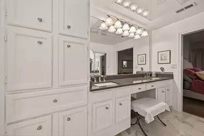 262 Sugarberry Circle, Houston, TX 77024 - Photo 34