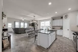 27815 Overton Hollow Dr, Spring, TX 77386 - Photo 4