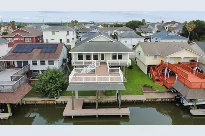 10 N Flamingo Street, La Marque, TX 77568 - Photo 1