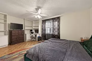 5235 Arboles Dr, Houston, TX 77035 - Photo 14