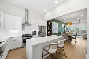 1226 W 21st St, Houston, TX 77008 - Photo 2