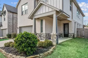 359 Mallorn Ln, Montgomery, TX 77316 - Photo 2