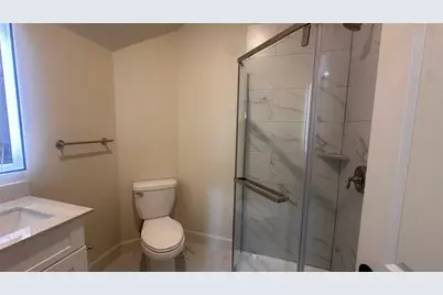 500 Legacy #501, Alvin, TX 77511 - Photo 8