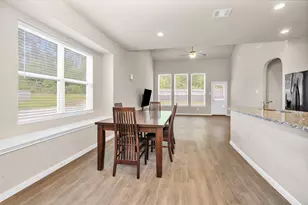 4318 McGregor Blf Ln, Conroe, TX 77304 - Photo 10