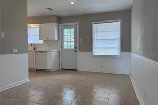 602 Harold Ln, Baytown, TX 77521 - Photo 2