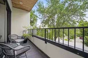 1613 Vermont St, Houston, TX 77006 - Photo 12