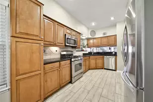 14230 Reissen Ln, Houston, TX 77069 - Photo 6