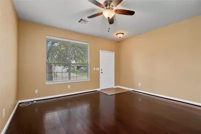 16415 Peyton Stone Circle, Houston, TX 77049 - Photo 10