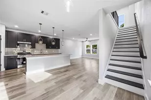 5326 Ridgeway Dr, Houston, TX 77033 - Photo 12