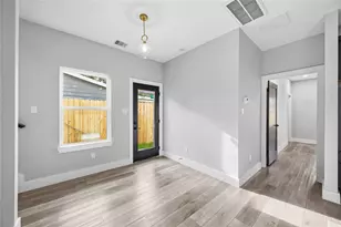 5326 Ridgeway Dr, Houston, TX 77033 - Photo 14