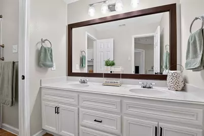 8131 Fox Street, Baytown, TX 77523 - Photo 24