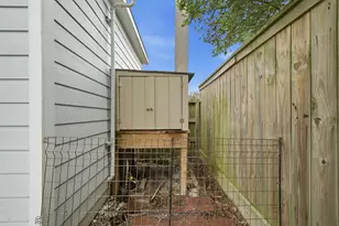 4509 Sherman Blvd, Galveston, TX 77551 - Photo 36