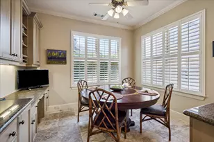 7723 N Hunters Creekway Dr, Houston, TX 77055 - Photo 10