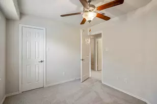 6419 Calgary Woods Ln, Katy, TX 77494 - Photo 32