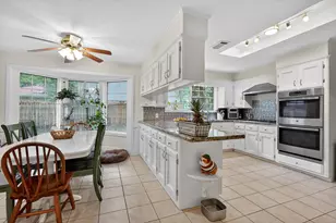1022 Rose Cir, College Station, TX 77840 - Photo 8