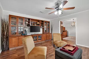 1022 Rose Cir, College Station, TX 77840 - Photo 6