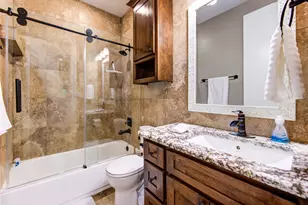 1106 Lasso Ct, Alvin, TX 77511 - Photo 22