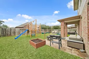 2725 Merlin Ln, Pearland, TX 77581 - Photo 18