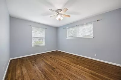7111 Hartland Avenue, Houston, TX 77055 - Photo 22