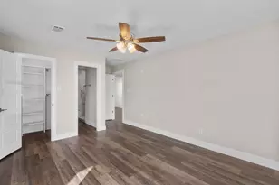 7009 Oleander Dr, Hitchcock, TX 77563 - Photo 16