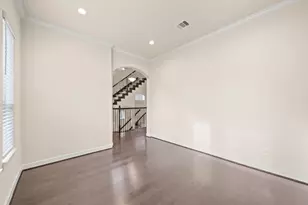 5114 W Lacey Garden Loop, Houston, TX 77018 - Photo 32