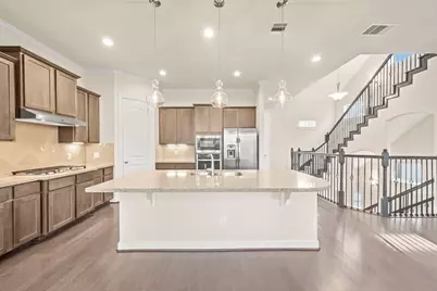 5114 W Lacey Garden Loop, Houston, TX 77018 - Photo 4
