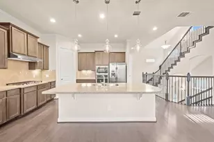 5114 W Lacey Garden Loop, Houston, TX 77018 - Photo 4