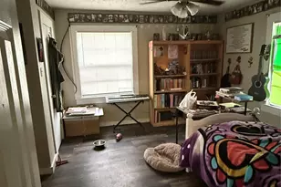 701 E Bernard St, West Columbia, TX 77486 - Photo 10