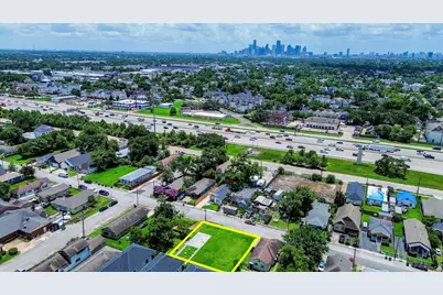 821 E 32 Street, Houston, TX 77022 - Photo 8