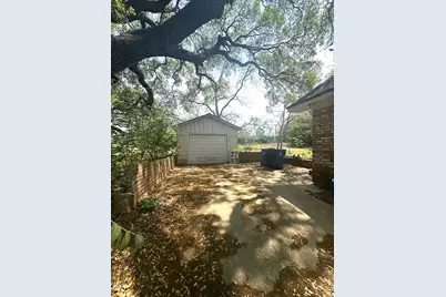 127 N Mechanic Street, Bellville, TX 77418 - Photo 8