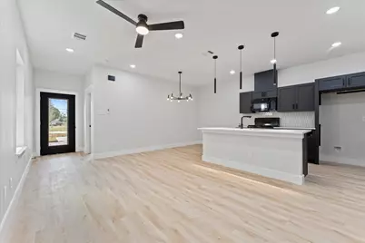 8116 Double Avenue #A/B, Houston, TX 77088 - Photo 10