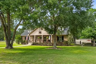 12138 Ivy Dr, Conroe, TX 77303 - Photo 2