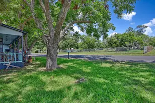 411 Bohlmann Ave, Schulenburg, TX 78956 - Photo 36