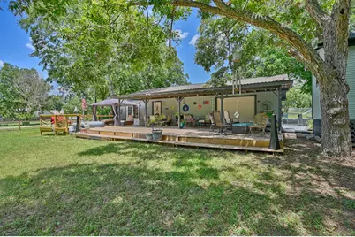 411 Bohlmann Avenue, Schulenburg, TX 78956 - Photo 14