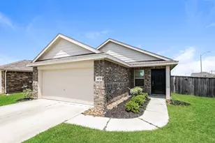 4151 Saw Mill Peak Ln, Baytown, TX 77521 - Photo 2