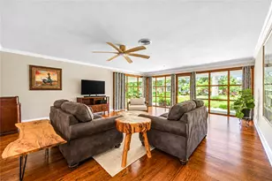 6211 Grovewood Ln, Houston, TX 77008 - Photo 6