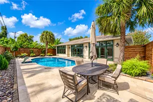 6211 Grovewood Ln, Houston, TX 77008 - Photo 30