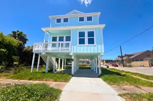 701 39th St, Galveston, TX 77550 - Photo 1