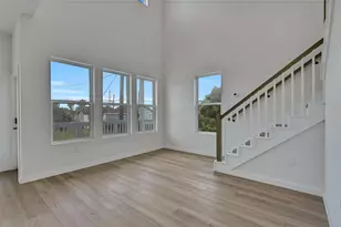 701 39th St, Galveston, TX 77550 - Photo 12