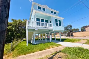 701 39th St, Galveston, TX 77550 - Photo 2