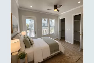 1111 62nd St, Galveston, TX 77551 - Photo 4
