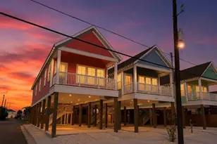 1111 62nd St, Galveston, TX 77551 - Photo 2