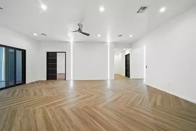 2438 Carriage Lamp Lane, Conroe, TX 77384 - Photo 4