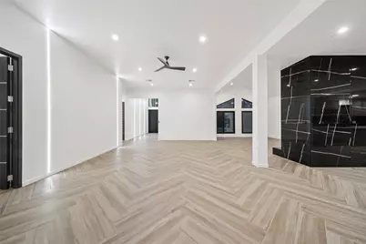 2438 Carriage Lamp Lane, Conroe, TX 77384 - Photo 6