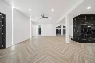 2438 Carriage Lamp Ln, Conroe, TX 77384 - Photo 6